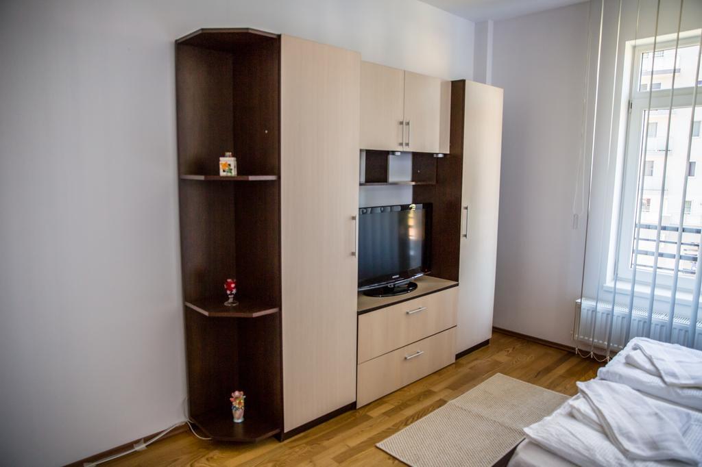 Apartmán Do Not Enter Studio Loft Oradea Pokoj fotografie